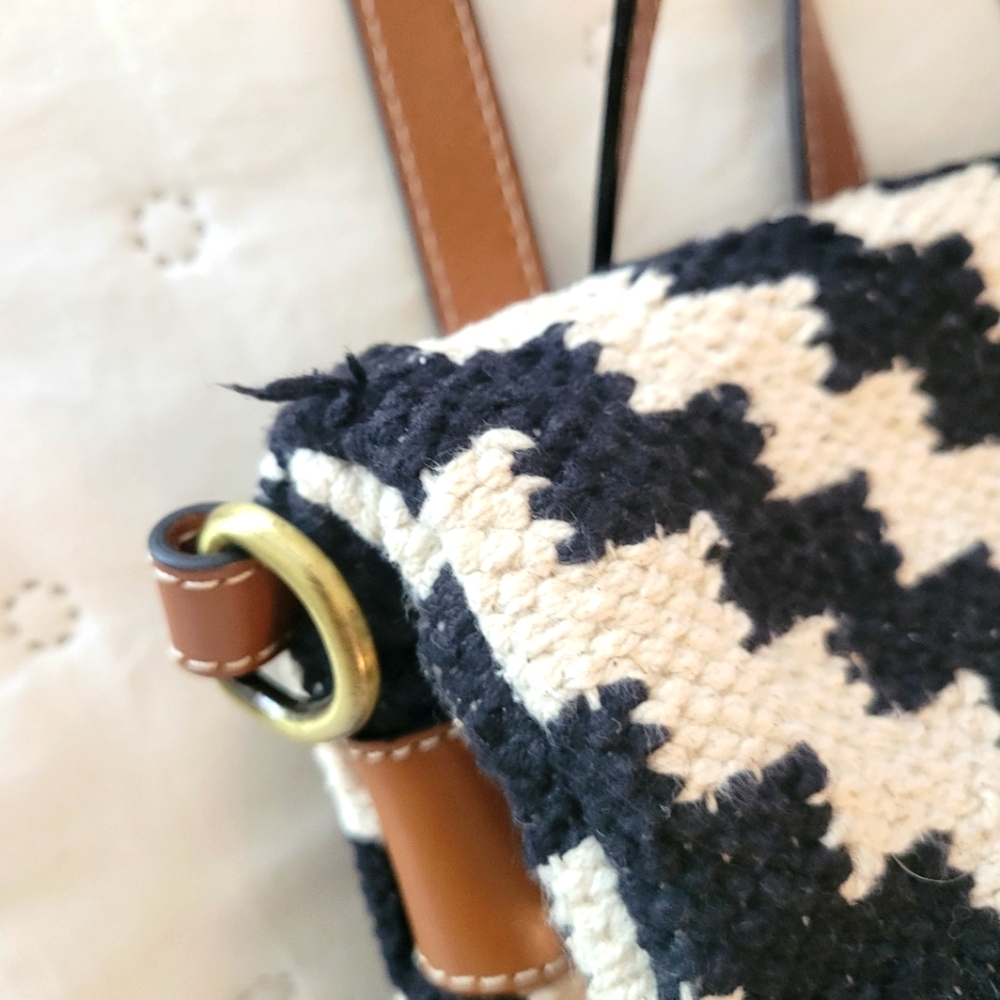 🎉Patricia Nash Casoli Bag 🎉DESIGNER CLEARANCE DEAL - Picture 4 of 10